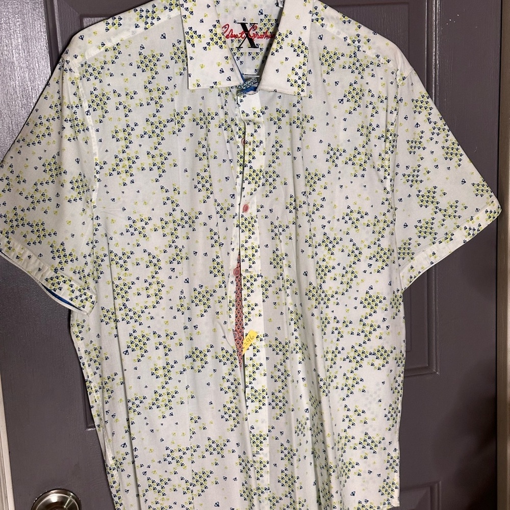 Robert Graham White and Green Patterned Short Sleeve Shirt